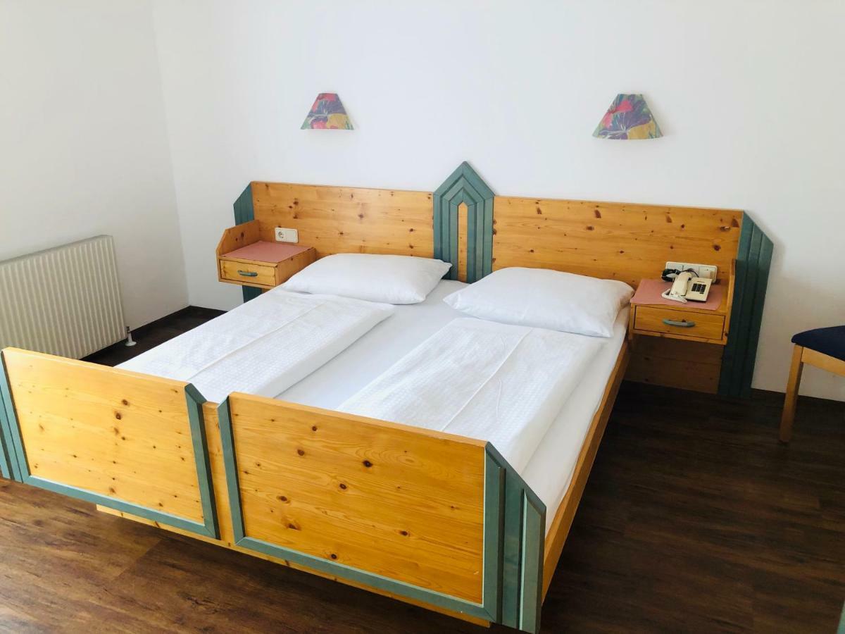 Hotel Krone Oberperfuss Eksteriør billede